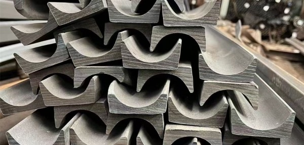 水冷壁備件\槽型鋼\F001BGL001Q011\哈鍋