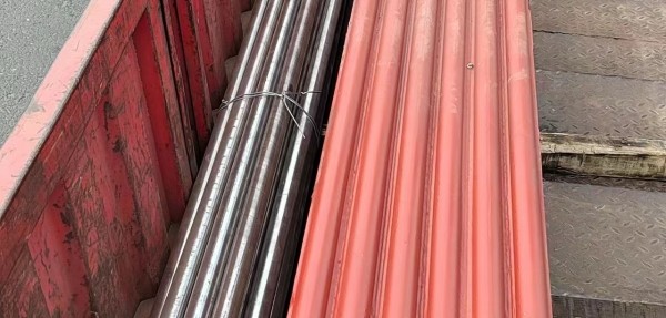 規(guī)格：ф76×6，長度600mm，材質(zhì)：SA-213TP347HFG/SA-213T91,兩種材質(zhì)各300mm