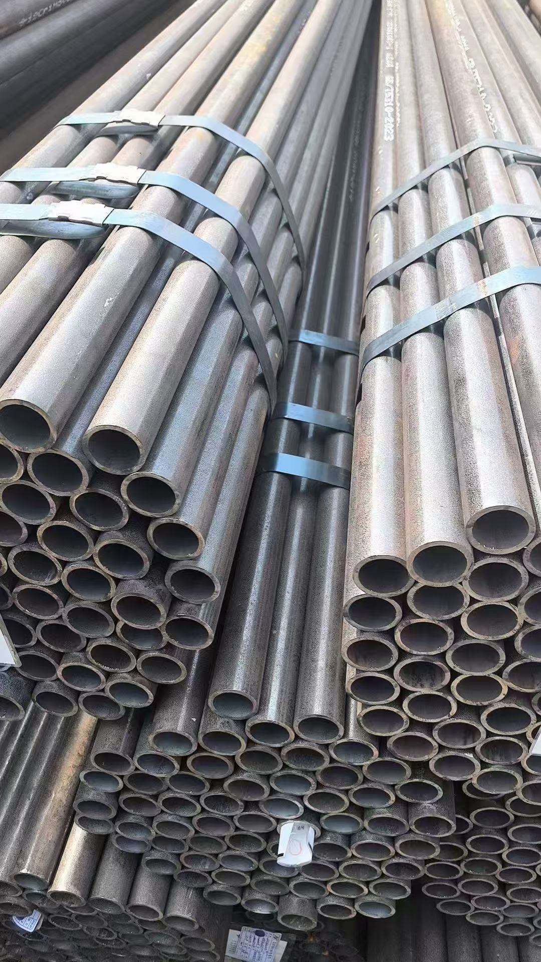 低溫再熱器管 Φ57×4.5mm,材質(zhì)：12Cr1MoVG。含材質(zhì)證明、出廠合格證，水壓試驗(yàn)、通球報(bào)告等資料